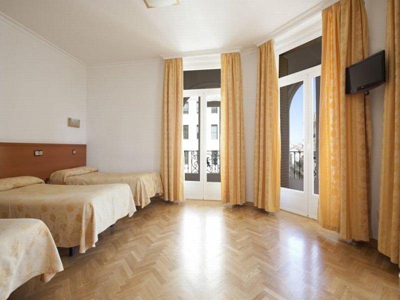 Hostal Jerez Мадрид Екстериор снимка